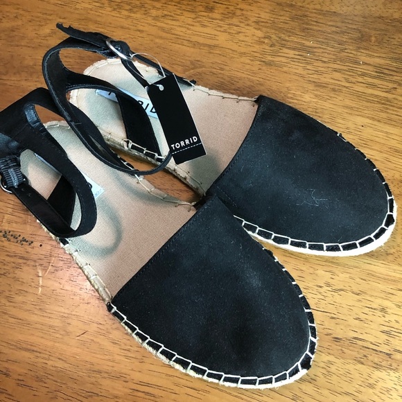 Torrid SANDALS Wide Width NWT - Picture 6 of 8